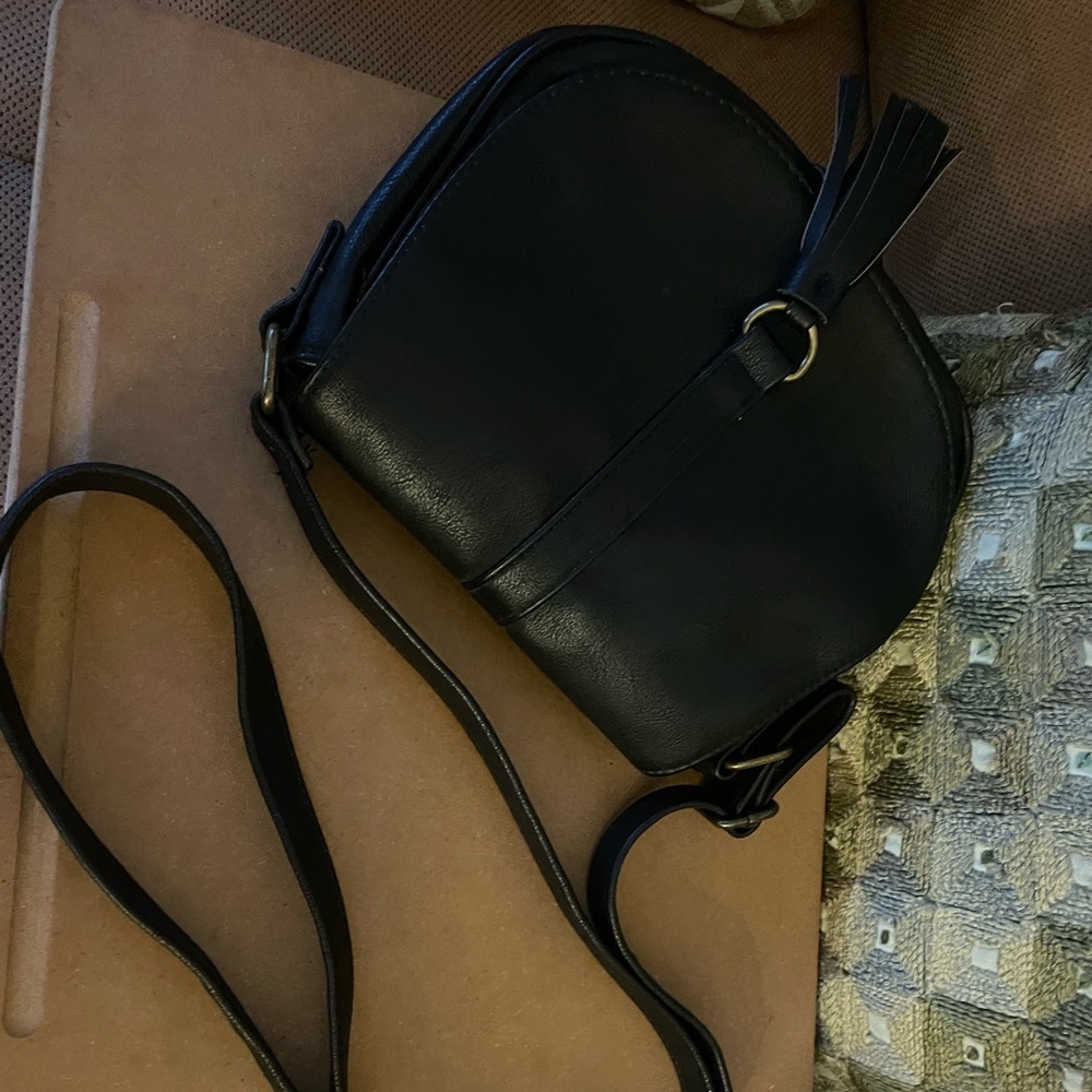NWOT T-shirt & Jeans brand mini hobo style crossbody bag - Picture 2 of 6